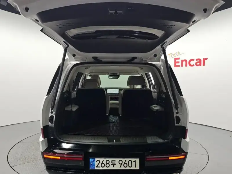 2024 Hyundai Santa Fe с пробегом 13 959 км