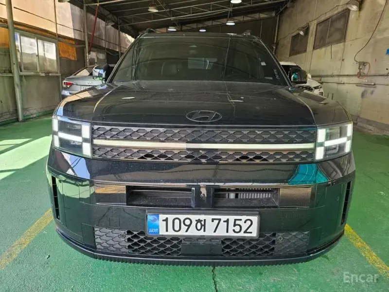 2025 Hyundai Santa Fe с пробегом 13 776 км