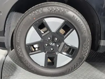 2024 Hyundai Santa Fe с пробегом 17 907 км