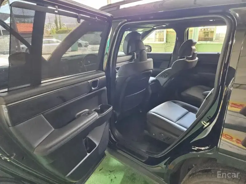 2025 Hyundai Santa Fe с пробегом 13 776 км