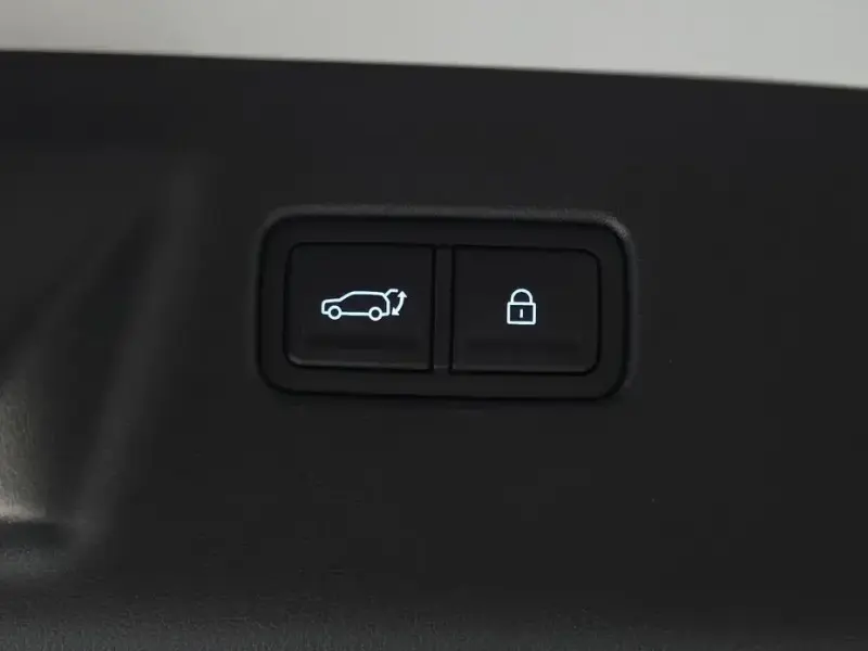 2024 Hyundai Santa Fe с пробегом 17 907 км
