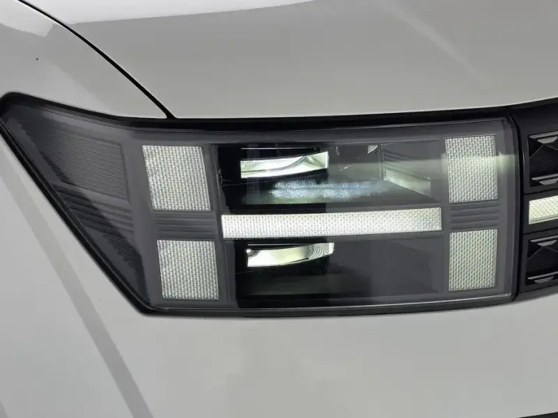 2024 Hyundai Santa Fe с пробегом 17 907 км