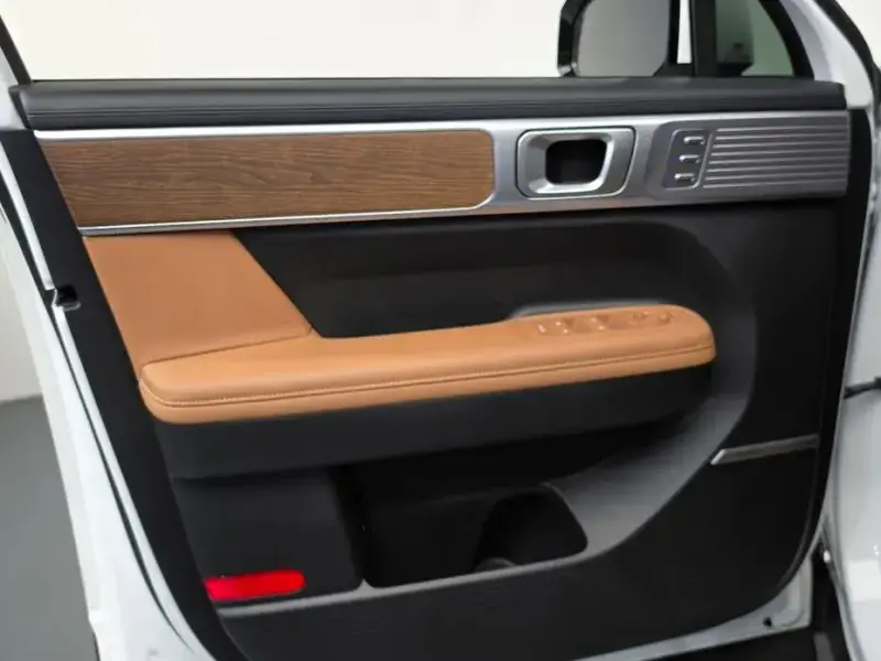 2024 Hyundai Santa Fe с пробегом 17 907 км