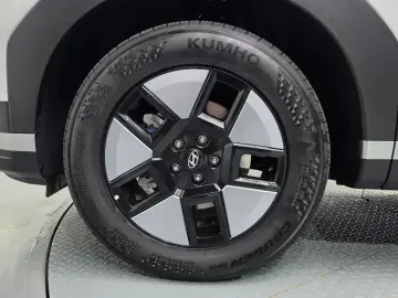 2024 Hyundai Santa Fe с пробегом 32 350 км