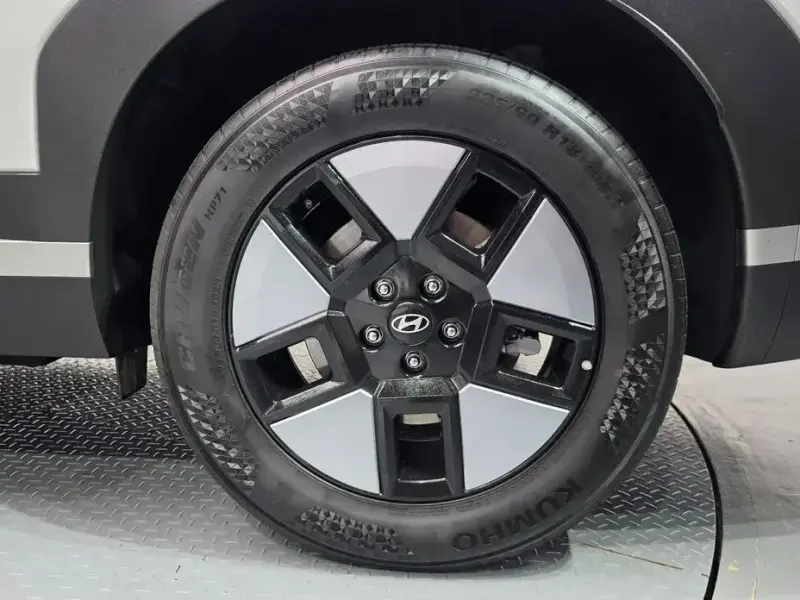 2024 Hyundai Santa Fe с пробегом 32 350 км