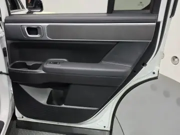 2024 Hyundai Santa Fe с пробегом 32 350 км