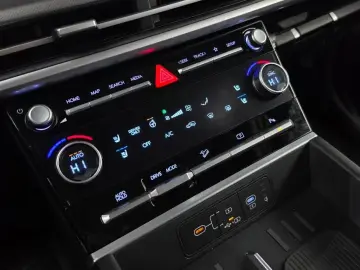 2024 Hyundai Santa Fe с пробегом 32 350 км