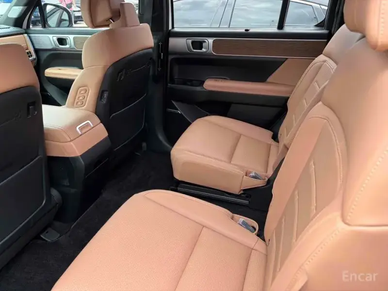 2024 Hyundai Santa Fe с пробегом 24 710 км