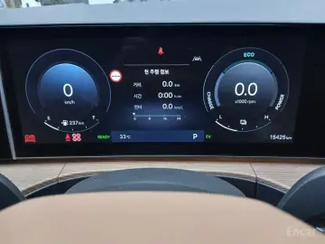 2025 Hyundai Santa Fe с пробегом 15 425 км