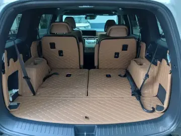 2025 Hyundai Santa Fe с пробегом 15 425 км
