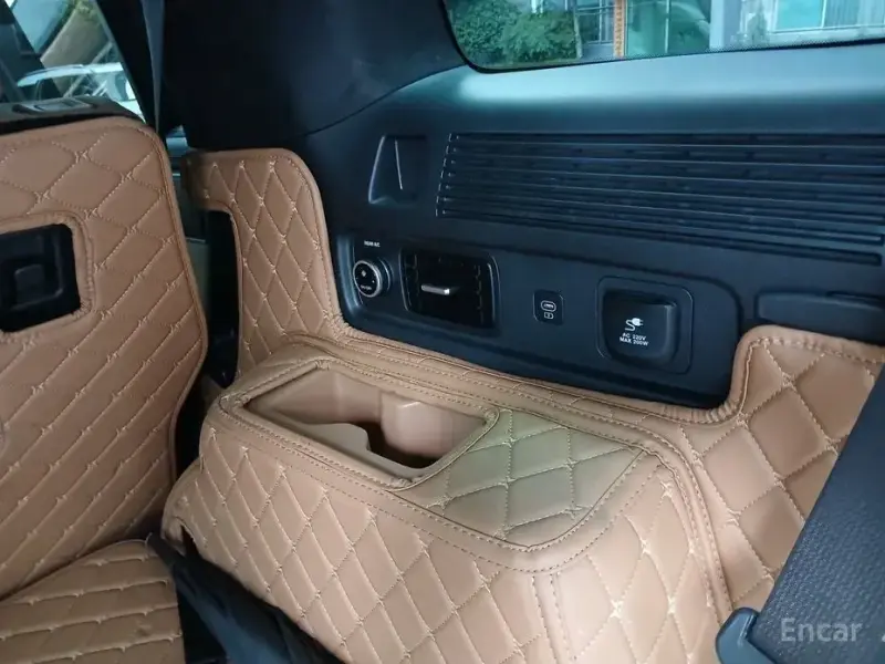 2025 Hyundai Santa Fe с пробегом 15 425 км