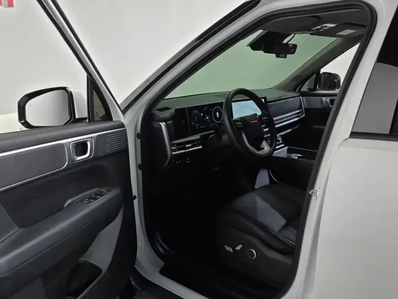 2025 Hyundai Santa Fe с пробегом 39 308 км