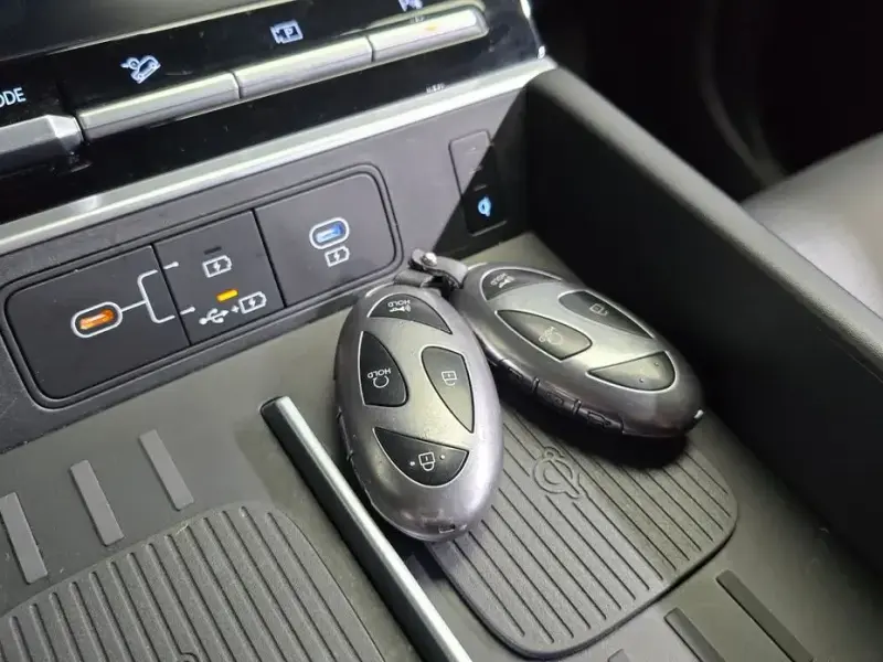 2025 Hyundai Santa Fe с пробегом 39 308 км