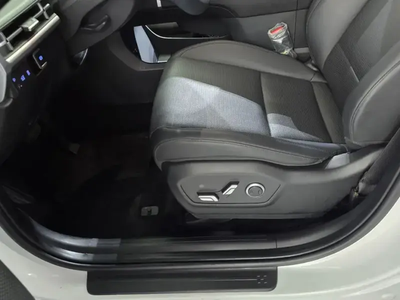 2025 Hyundai Santa Fe с пробегом 39 308 км