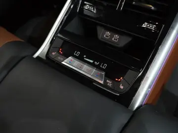 2024 BMW 8 серии с пробегом 40 456 км