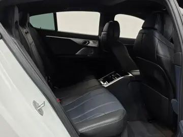 2023 BMW 8 серии с пробегом 27 369 км