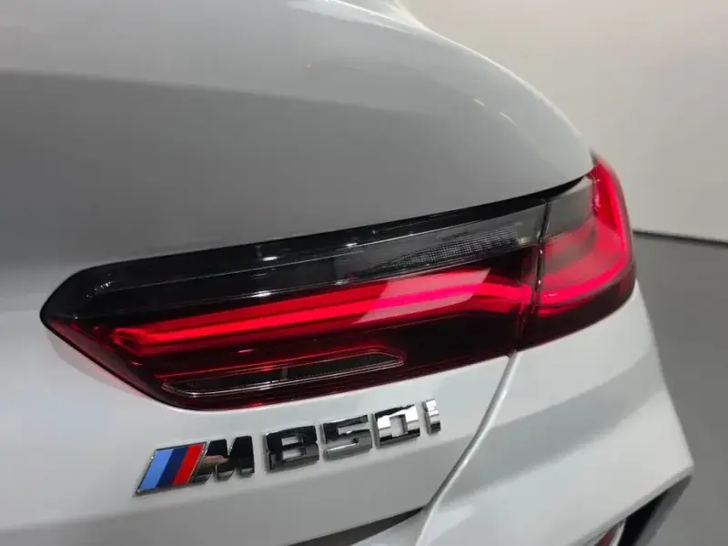 2023 BMW 8 серии с пробегом 27 369 км