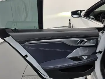 2023 BMW 8 серии с пробегом 27 369 км