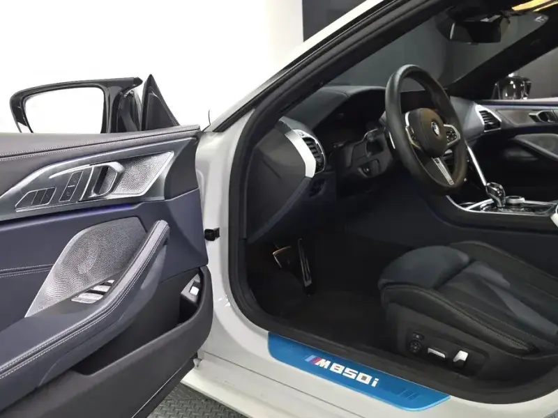 2025 BMW 8 серии с пробегом 21 558 км