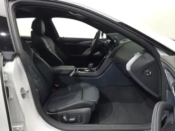 2025 BMW 8 серии с пробегом 21 558 км