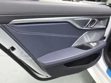 2025 BMW 8 серии с пробегом 21 558 км