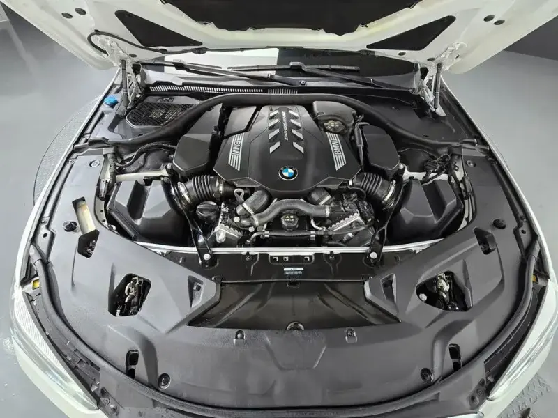 2023 BMW 8 серии с пробегом 35 760 км