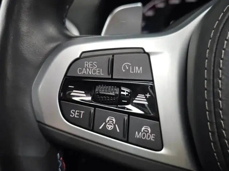 2023 BMW 8 серии с пробегом 35 760 км