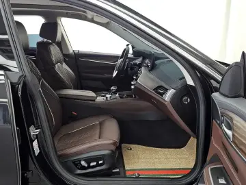 2022 BMW 6 серии с пробегом 114 919 км