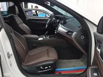 2023 BMW 6 серии с пробегом 17 813 км