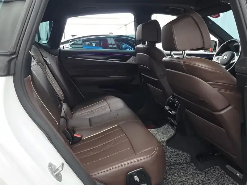 2023 BMW 6 серии с пробегом 17 813 км