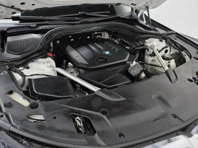 2022 BMW 6 серии с пробегом 42 322 км