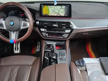 2022 BMW 6 серии с пробегом 42 322 км