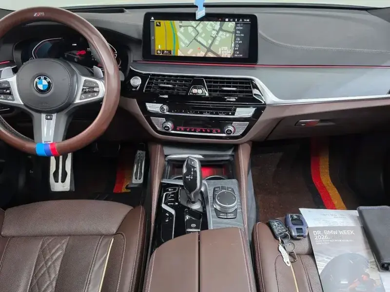 2022 BMW 6 серии с пробегом 42 322 км