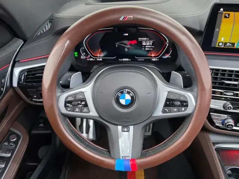 2022 BMW 6 серии с пробегом 42 322 км
