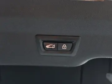2022 BMW 6 серии с пробегом 42 322 км