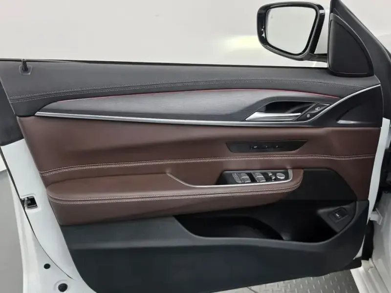 2022 BMW 6 серии с пробегом 42 322 км