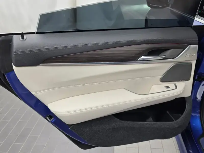 2021 BMW 6 серии с пробегом 59 635 км