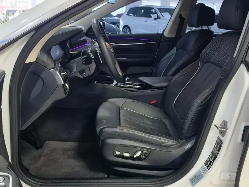 2023 BMW 6 серии с пробегом 42 746 км