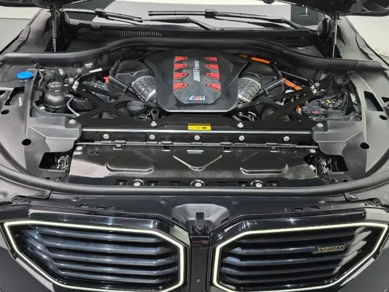 2023 BMW XM с пробегом 140 400 км