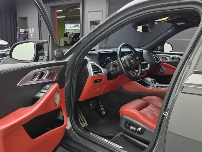 2023 BMW XM с пробегом 140 400 км