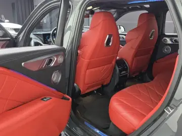 2023 BMW XM с пробегом 140 400 км