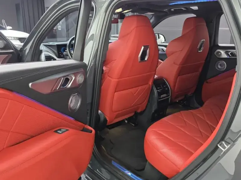 2023 BMW XM с пробегом 140 400 км