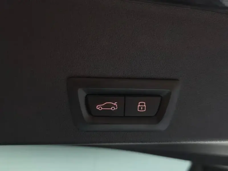 2023 BMW XM с пробегом 140 400 км