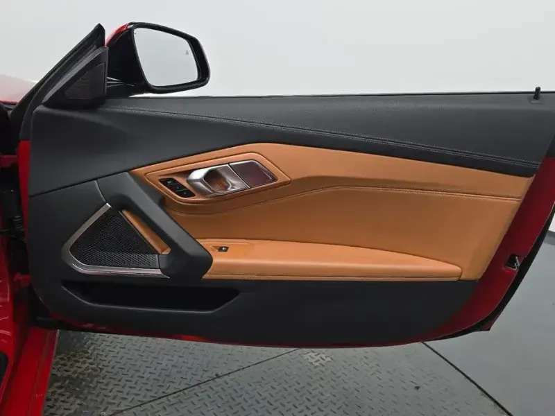 2022 BMW Z4 с пробегом 105 288 км