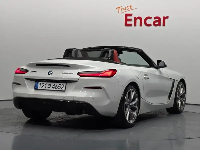 2021 BMW Z4 с пробегом 122 882 км