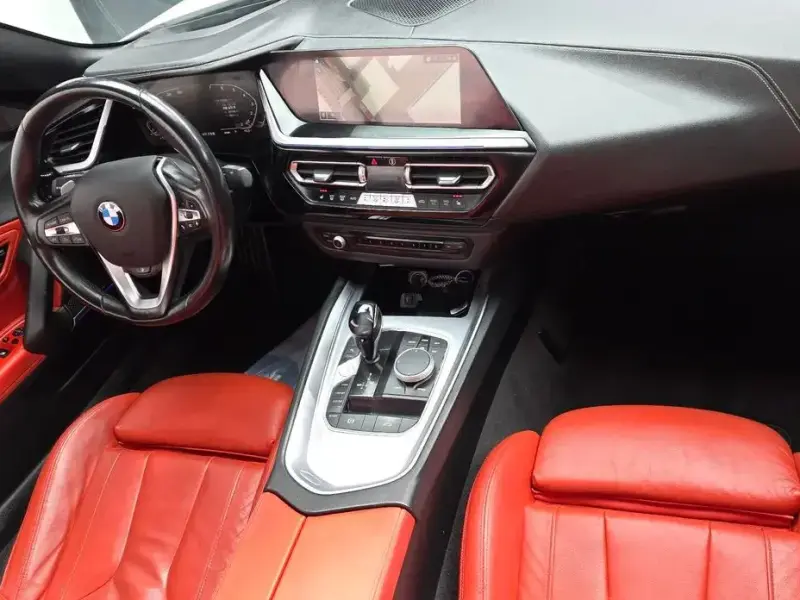 2021 BMW Z4 с пробегом 122 882 км