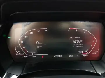 2021 BMW Z4 с пробегом 122 882 км