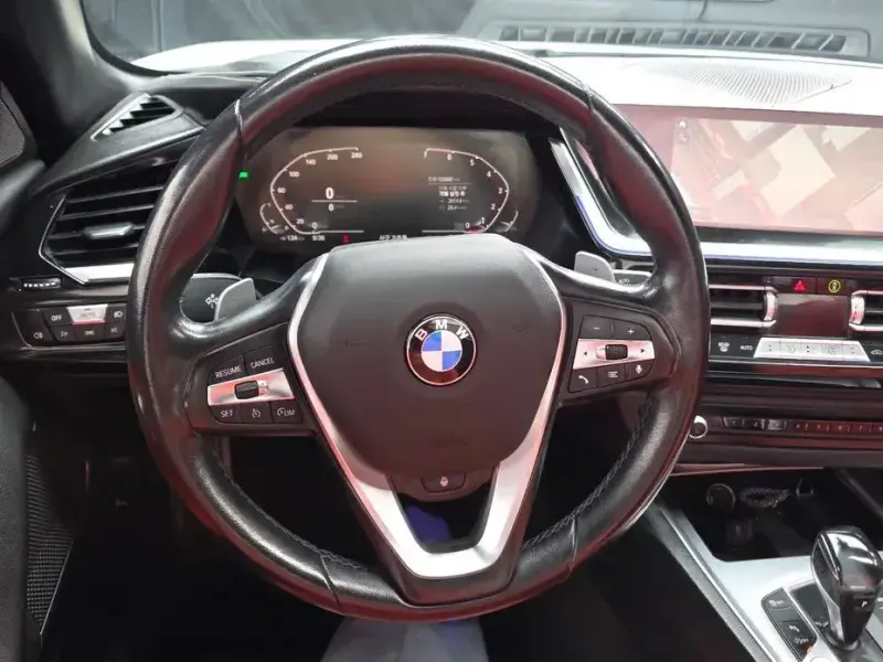 2021 BMW Z4 с пробегом 122 882 км