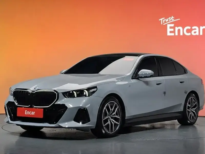 2025 BMW i5 с пробегом 18 106 км