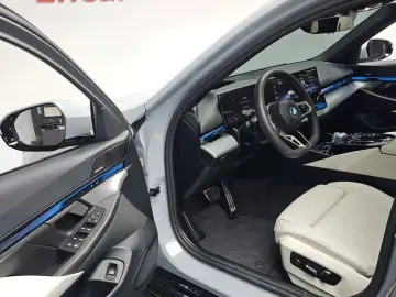2025 BMW i5 с пробегом 18 106 км
